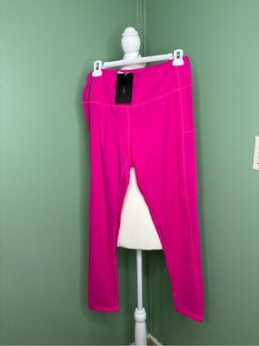 VM Hot Pink Performance Leggings